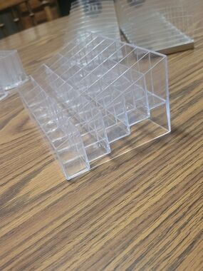 Amazon Essentials Clear Acrylic Lipstick & Brush Organizer - Transparent